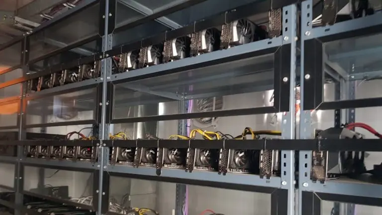 Insólito: ahora la AFIP detectó una granja cripto clandestina en un edificio de lujo