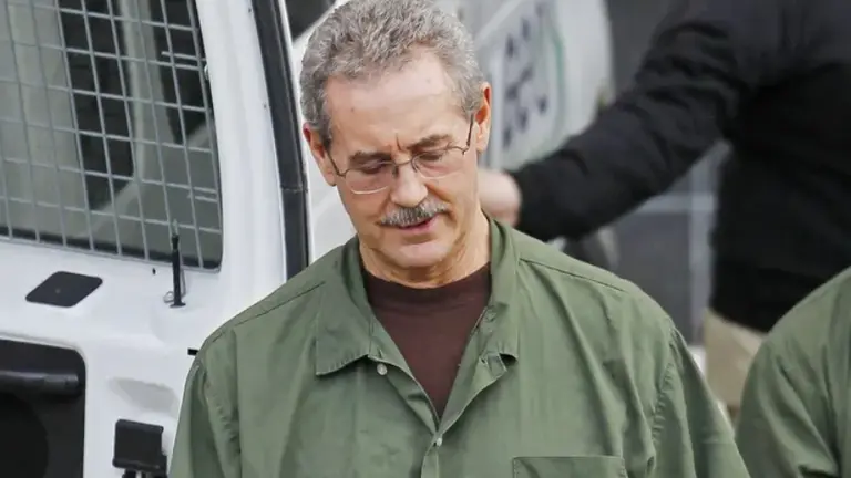 Conocé al banquero que cometió un fraude vía Esquema Ponzi y arruinó a toda una isla del Caribe