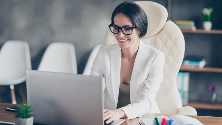 El nuevo trabajo que creó ChatGPT: qué buscan las empresas argentinas y cuánto se puede ganar