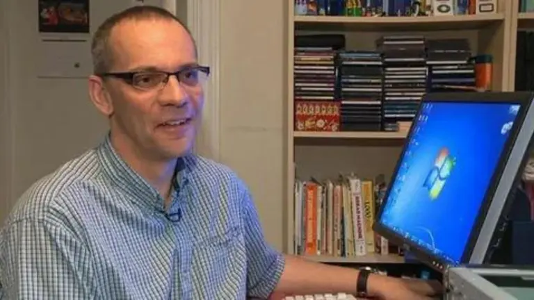 Entrevista con Neil Papworth: el hombre que envió el primer SMS de la historia