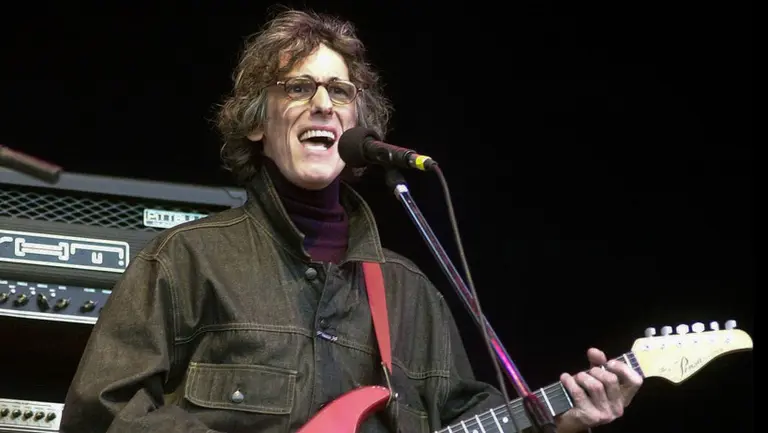 Luis Alberto Spinetta llega al mundo cripto: mirá cómo es su colección de obras en NFT