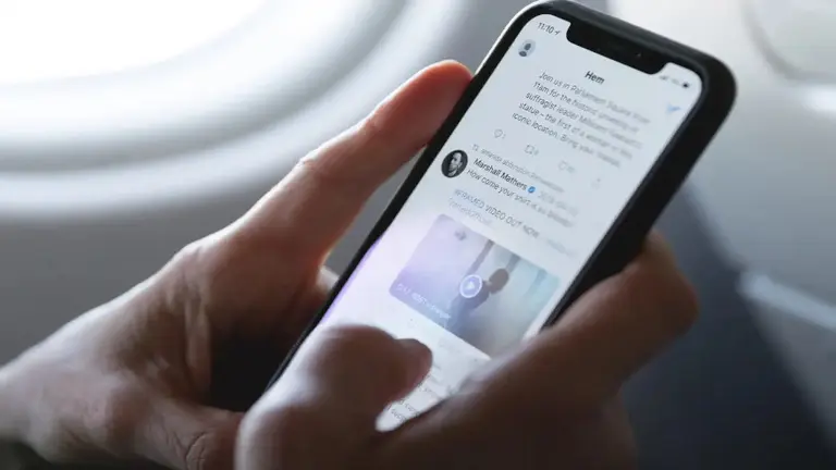 ¿No tenés tiempo para leer todas las noticias?: ahora la IA de X (Twitter) hará resúmenes de las notas más importantes