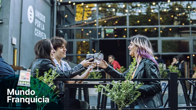 Apostá por un rubro con constante inversión: precio de la franquicia de cervecería Glück y plazo de recupero