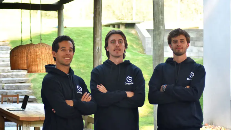 La startup uruguaya OrderEAT desembarca en la Argentina: ¿qué ofrece y cuáles son sus diferenciales?