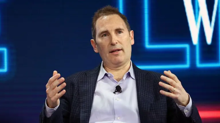 La contundente advertencia del CEO de Amazon sobre el futuro del trabajo y el avance de la inteligencia artificial