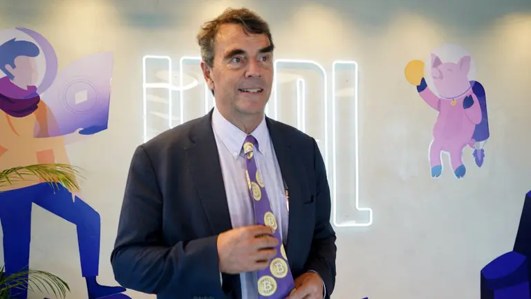 No sólo Bitcoin: cómo invierte el gurú cripto Tim Draper y qué dijo sobre el oro