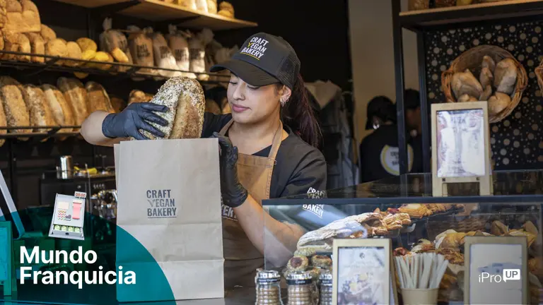 Rubro boom en el presente y con futuro prometedor: cuánto cuesta la franquicia de Craft Vegan Bakery