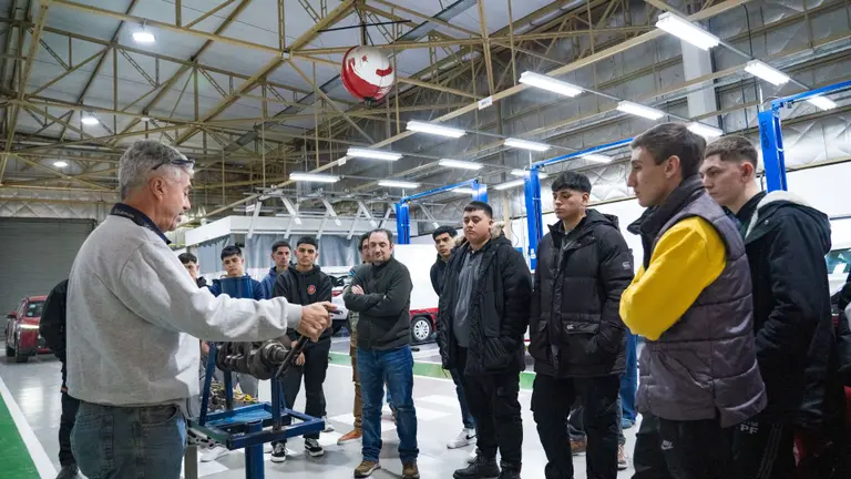 Toyota lanza capacitaciones para nuevos talentos de escuelas técnicas: cómo funcionan