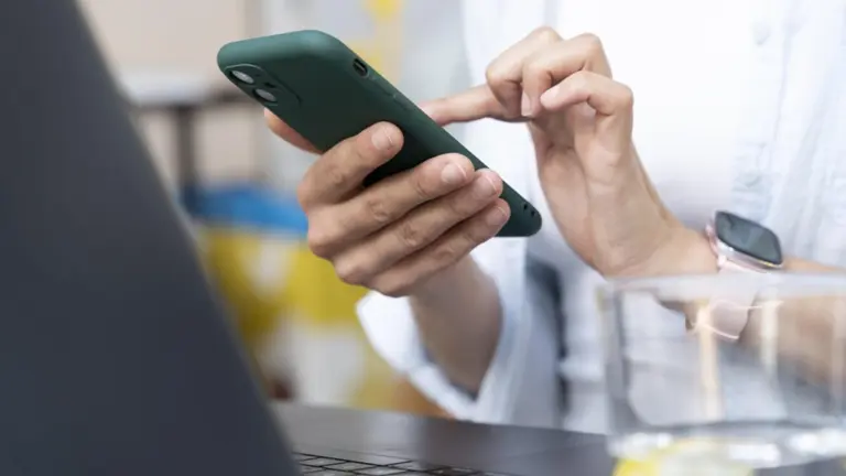 Cómo comprar dólar MEP en simples pasos y más barato que el blue