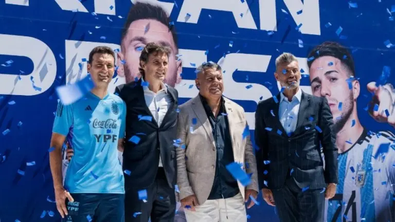 A "Chiqui" Tapia le salen todas: gracias al éxito en Qatar, la AFA suma a otro poderoso sponsor