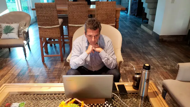 Massa recibe proyecto de Peso Digital: así es el plan para bajar la inflación y la economía en negro