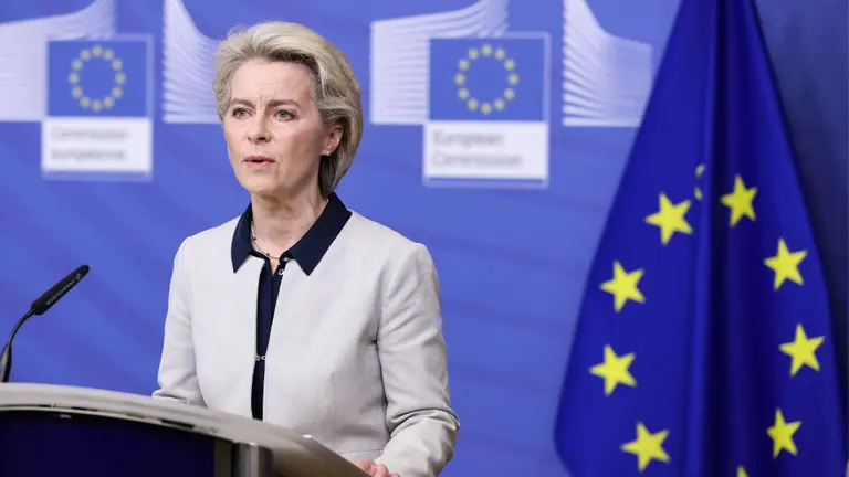 La Comisión Europea planea multar a Apple debido a este comportamiento con Spotify