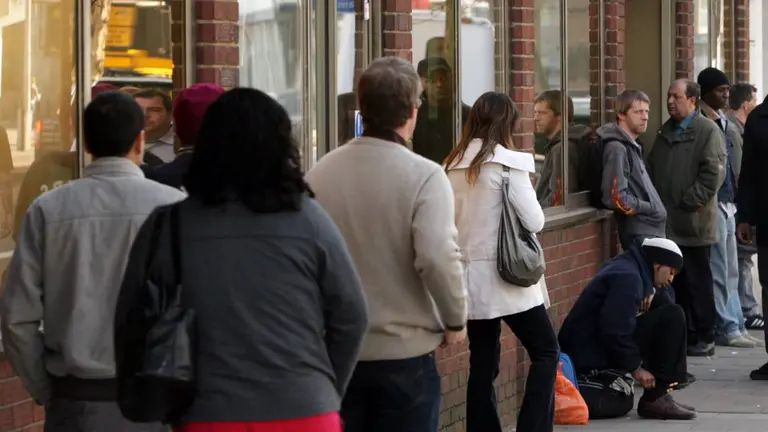 ANSES paga hasta $156.000 a desempleados en diciembre: ¿cómo cobrar este seguro?