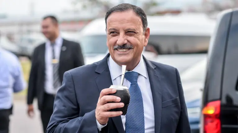 ¿El "Chacho" ya se devaluó antes de arrancar?: las dudas de expertos sobre la primera cuasimoneda de la era Milei