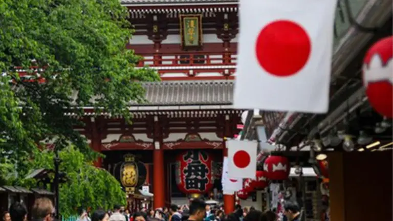 Japón aprobó un plan para que la IA opere transacciones financieras sobre blockchain