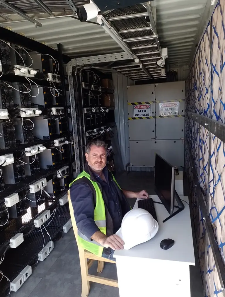 Argentina y Brasil se asocian para potenciar la minería ecológica de criptomonedas