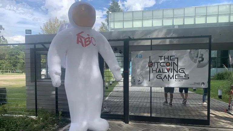 El halving se festejó con todo en la Argentina: cómo se vivió el evento clave de Bitcoin