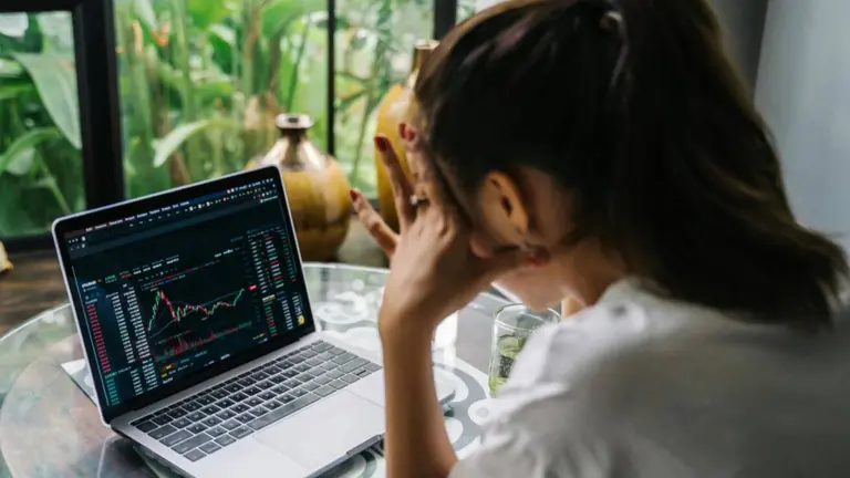 ¿Por qué Bitcoin rompió más temprano el piso de los u$s60.000?: la opinión de un experto