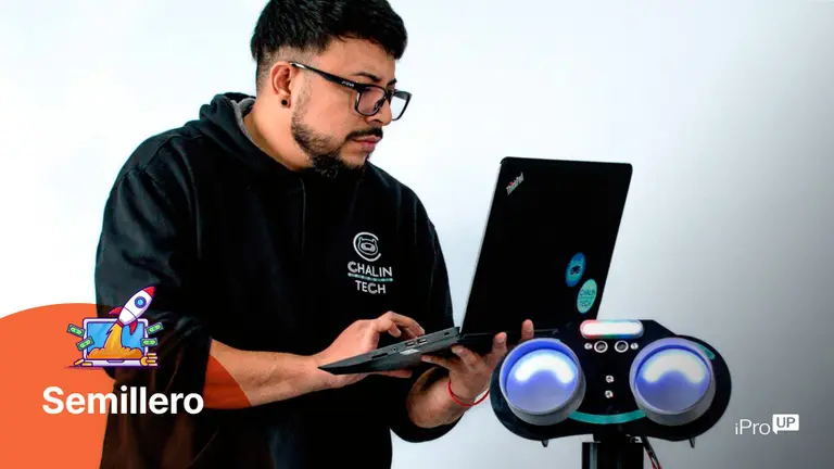 Startup argentina lanza robot que educa a jóvenes en robótica: de cuál se trata y cómo lo logra