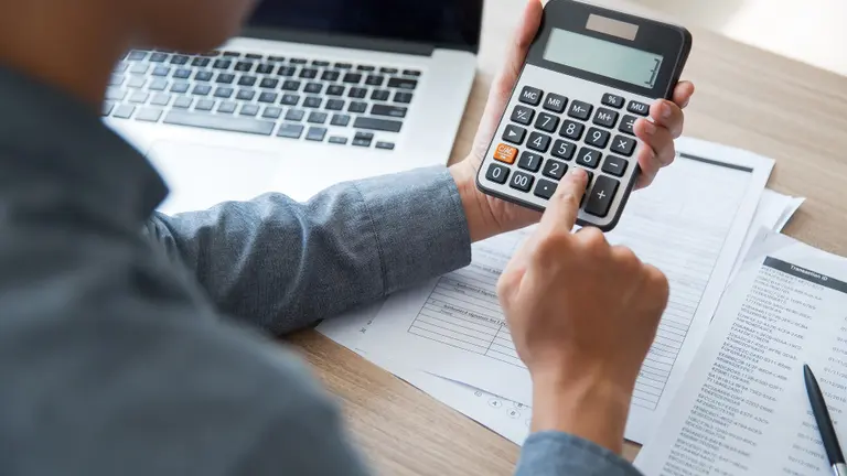 ABC para comprar criptomonedas en la bolsa argentina desde tu celular (y pagar menos a ARCA)