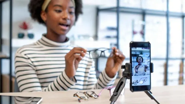 Livestream Shopping: el "Llame Ya" moderno que está transformando las compras en la región