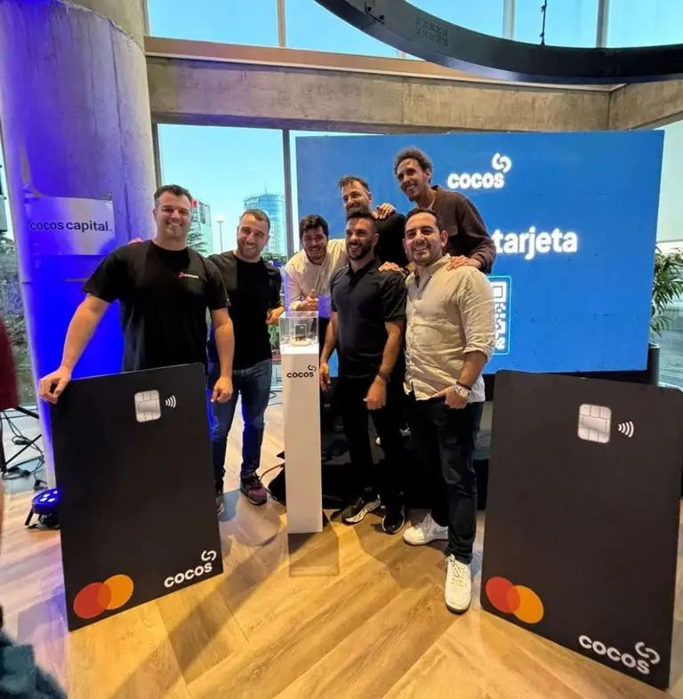 Con esta nueva tarjeta de débito podrás pagar en pesos y dólares sin complicaciones