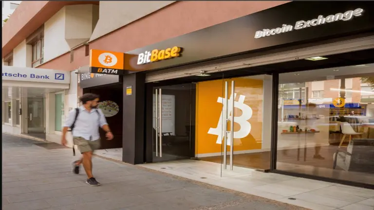 BitBase, la red de cajeros cripto, quiere lanzar otro local en Córdoba en 2025