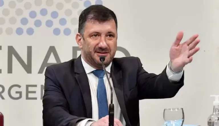 Caso Kueider: encuentran un pendrive con criptomonedas que podría revelar el lavado de dinero