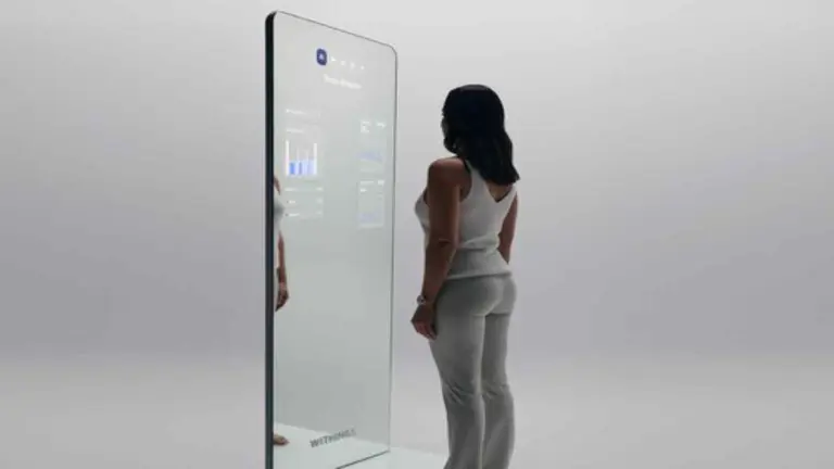 Así es Omnia, el espejo que monitorea tu salud vía inteligencia artificial y hasta pide turnos médicos
