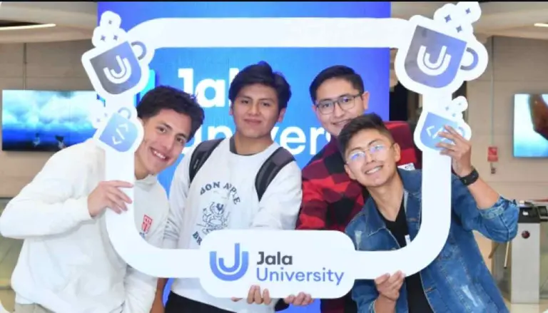 Empleos del futuro: ¿Cómo acceder desde la Argentina a bootcamps gratuitos en Full Stack y QA?