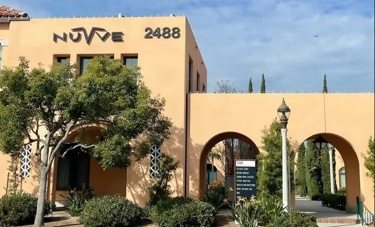 Empresa de tecnología para vehículos eléctricos se suma al boom de empresa que compran Bitcoin