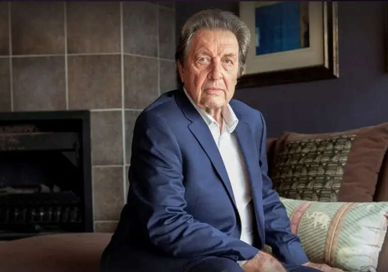 El padre de Elon Musk apuesta por las memecoins con "Musk It" y apunta a recaudar USD 200 millones