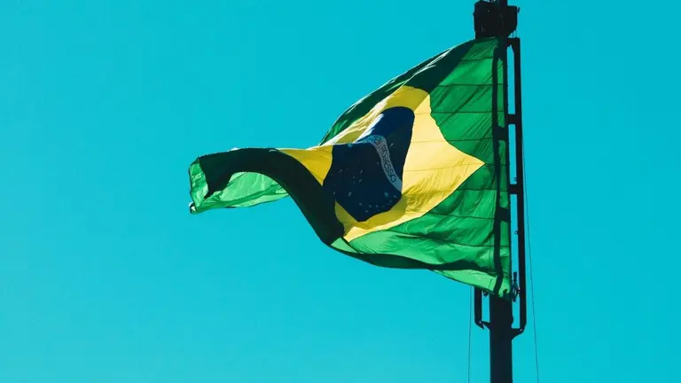 Los nuevos CEDEAR para invertir desde Argentina, en pesos y pocos pasos, en empresas líderes de Brasil