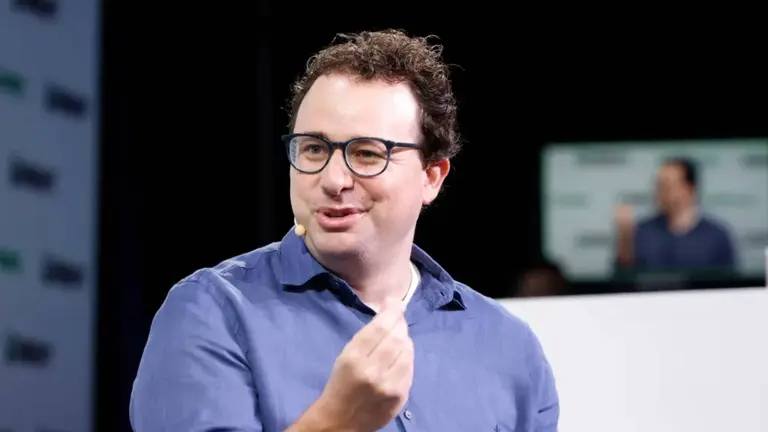 El CEO de una de las inteligencias artificiales del momento se mostró "asustado" por su avance