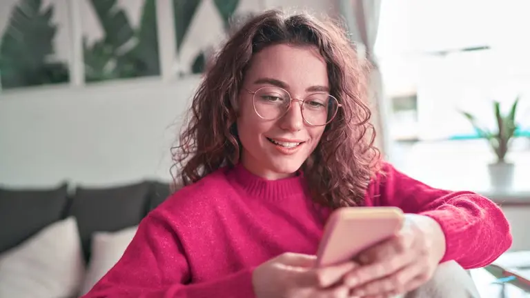 Dólar MEP, CEDEAR, Plazo Fijo o Criptomonedas: ¿en qué invierten las mujeres argentinas?