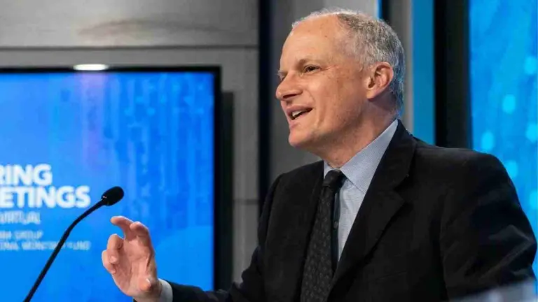 Exdirector del FMI advirtió que no habrá desembolso de u$s20.000 millones sin una flexibilización cambiaria