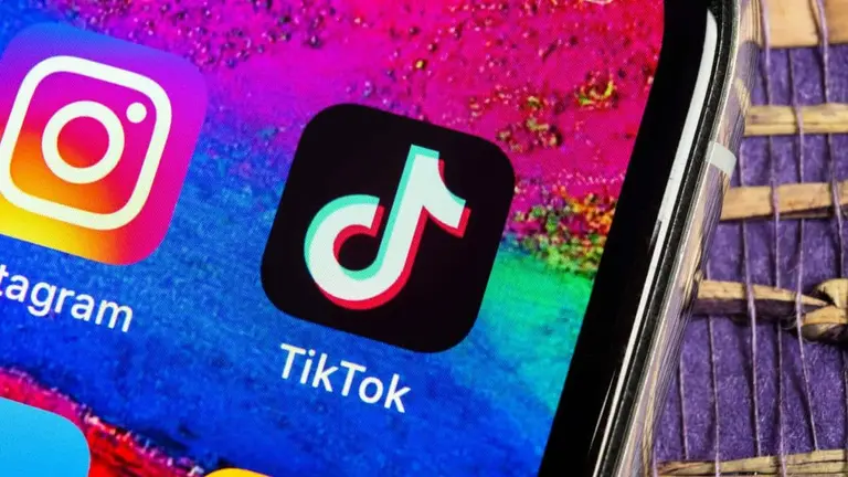 TikTok incorpora nuevas opciones con IA para mejorar la experiencia de sus usuarios