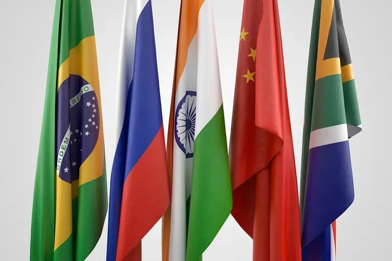 Los BRICS revolucionan el mercado de divisas: ¿qué pasa con el dólar?