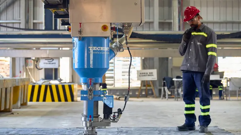 Llega a la Argentina la primera impresora 3D de hormigón: así promete revolucionar la construcción