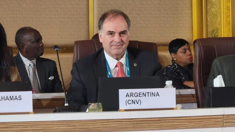 La CNV manda a empresas a jugar al "arenero" y Argentina da un paso clave en finanzas 4.0