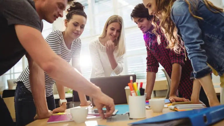 Del jefe al líder empático: más colaboración y menos ego en el nuevo mundo laboral