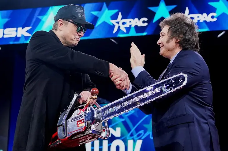 Cuál fue el gesto de Elon Musk con Javier Milei que ahora considera un error