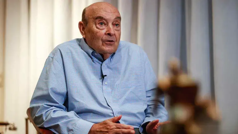 Cavallo advirtió sobre la falta de reservas y le sugirió un nuevo plan económico a Milei