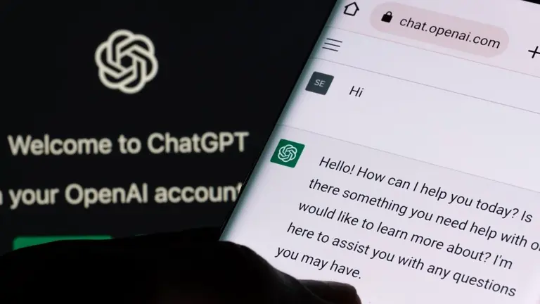 ChatGPT ahora identifica riesgos de autolesión y refuerza recursos de emergencia