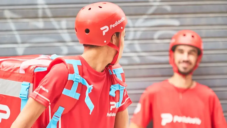 PedidosYa lanza créditos de hasta $700.000 para repartidores: cómo acceder y qué se puede financiar