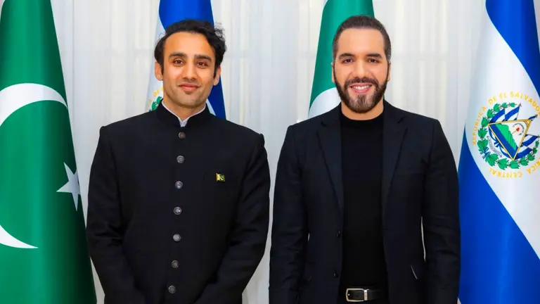 El Salvador y Pakistán sellan la primera alianza pro-cripto entre naciones de la historia: ¿qué acordaron?
