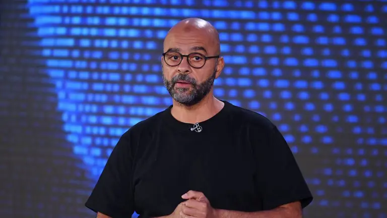 "Por la IA, en 15 años esto será un infierno"