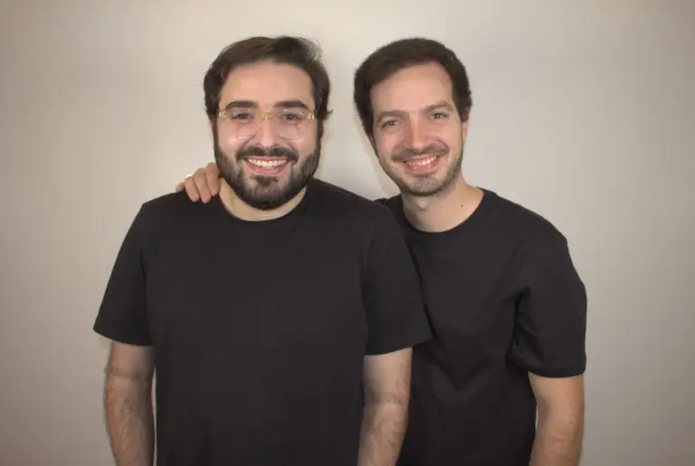 De Buenos Aires al mundo: la startup que busca que la IA hable "argentino" y revolucione WhatsApp