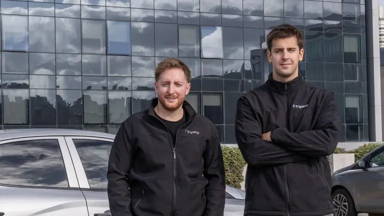 Llega a la Argentina nueva app para viajes baratos en auto: se une a gigante local para crecer en el país