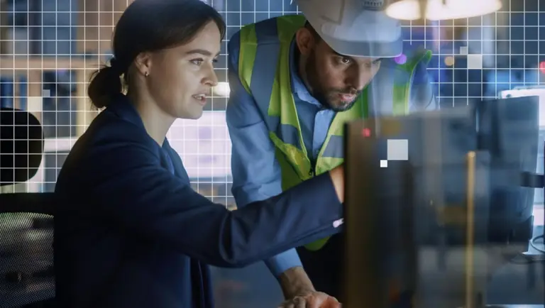 Revelan que el 97,6% de las firmas mejoró hasta 49% sus operaciones tras implementar IA